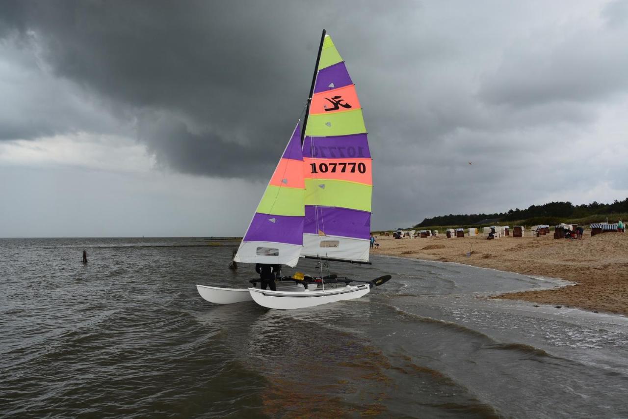 דירות קושהאבן Luettje Huus Frieda Mit Strandkorb Am Strand Von Mai Bis September מראה חיצוני תמונה